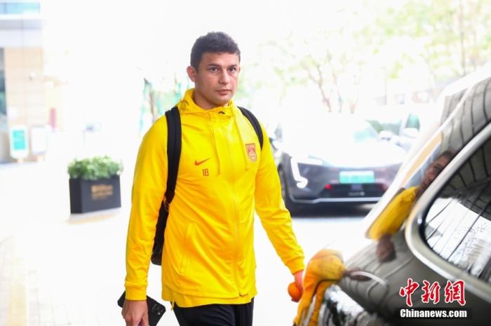 再战世预赛，国足在客场力求踢出有感染力的比