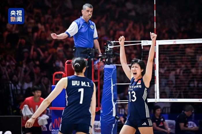 中国女排北京站3-0力克法国 阵容调整显战术革新