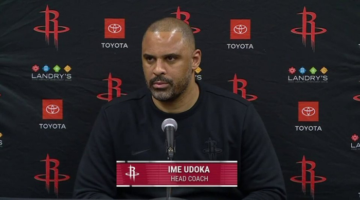 火箭主帅乌度卡怒斥裁判赛后炮轰球队态度